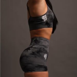 Darc Sport black/gray shorts - size small